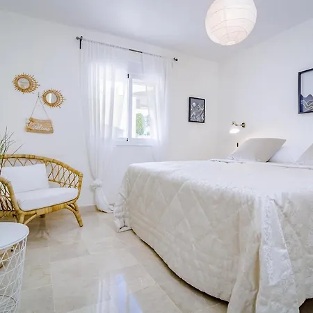 Ar23 - Flat, Puerto Banus By Roomservices Apartment