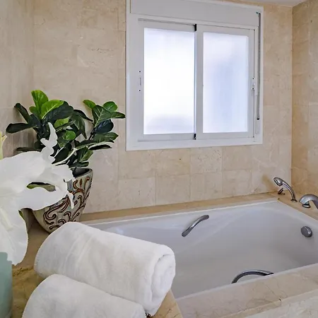 Ar23 - Flat, Puerto Banus By Roomservices Apartment *