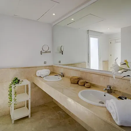 Apartment Ar23 - Flat, Puerto Banus By Roomservices *
